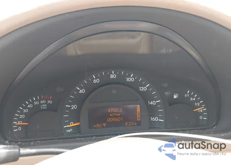 2002 Mercedes-Benz C 240 z USA, uszkodzony, nr VIN WDBRF61J32E005536